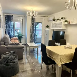 Apartamento Amplio Tranquilo Cerca De La Playa, Rosas